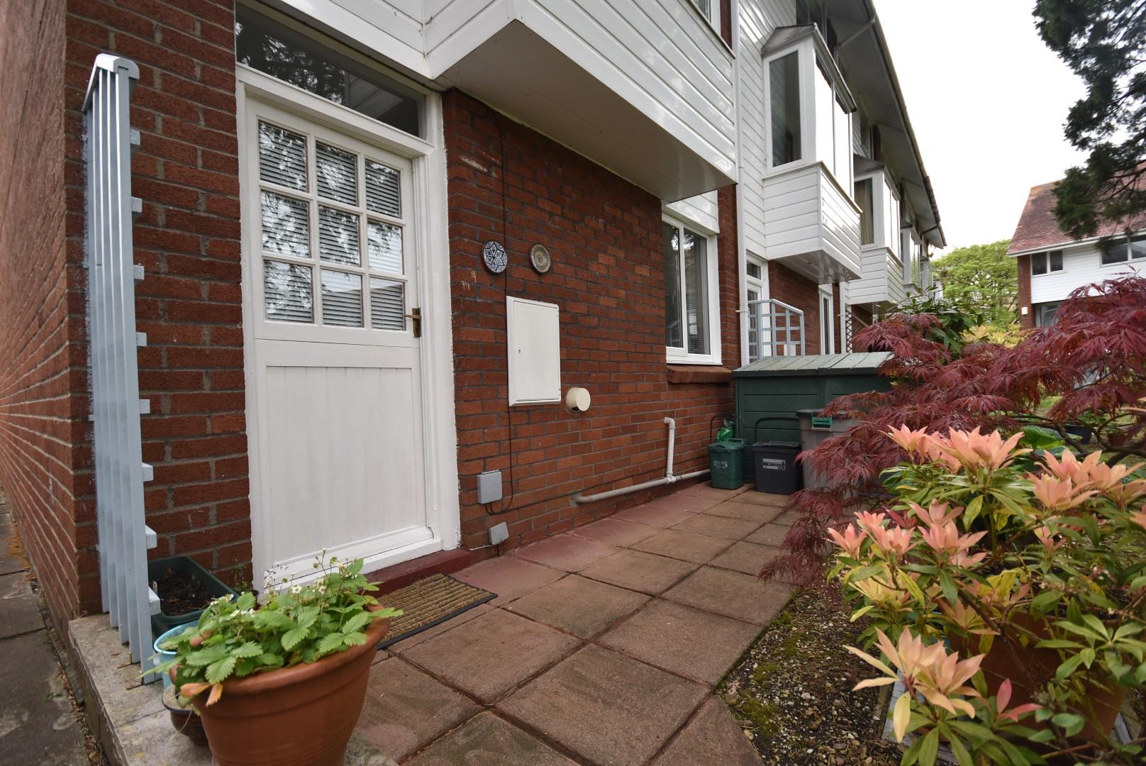 1 Roxburgh Garden Court, Plymouth Road, Penarth, CF64 3DX